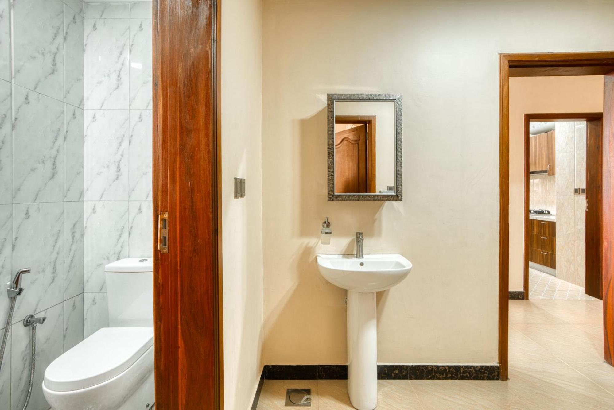 Kibo Palace Apartments Arusha Szoba fotó